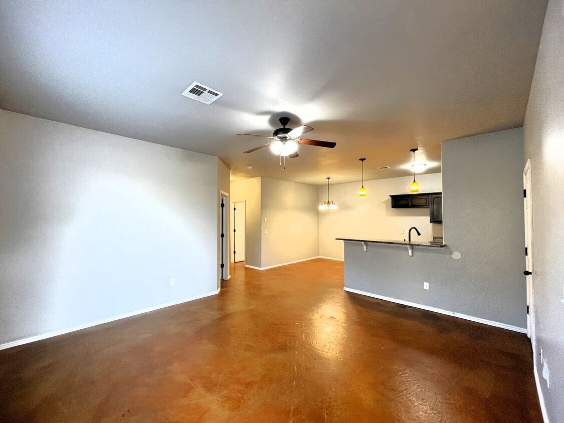 Foto principal - 1858 Cypress Ln