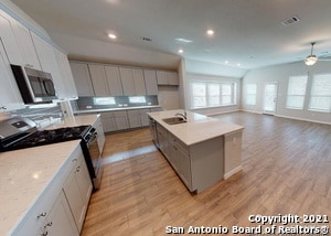 Building Photo - 15050 Gelding Hts