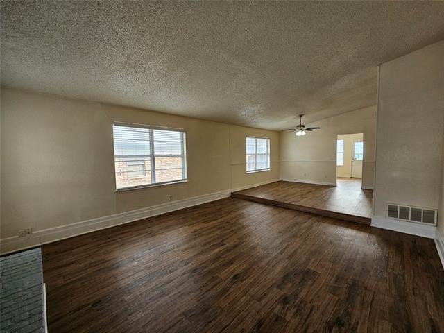 Foto del edificio - 308 Royal Field Dr