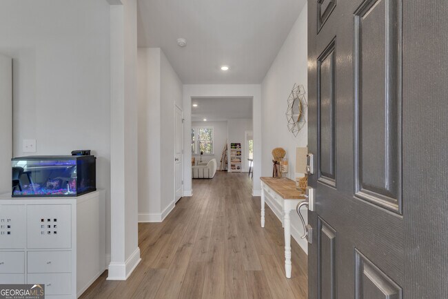 Foto del edificio - 411 Kinross Ln