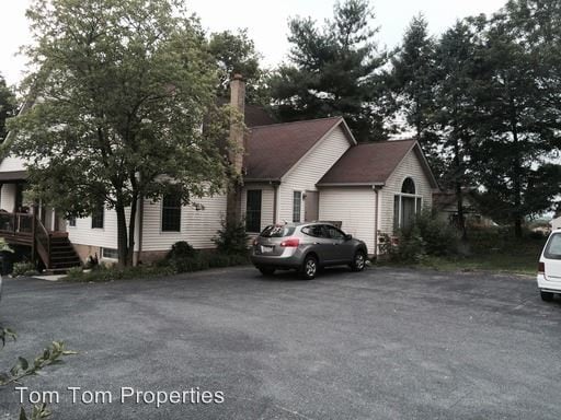 Building Photo - 504 Lampeter Rd