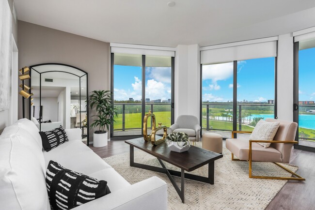 Disfruta de amplias y modernas homes apartamento - SoLe Mia Rentals