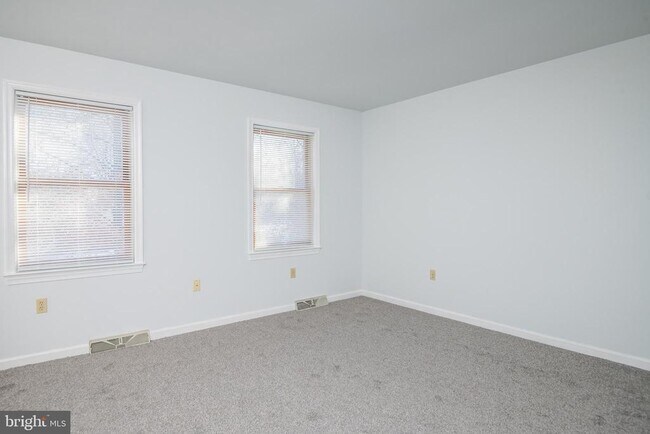 Foto del edificio - 1957 Lincoln Ave