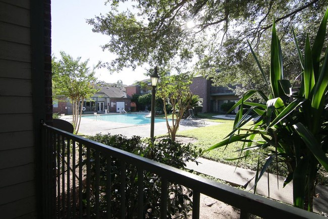 Building Photo - 6500 Harbor Town Dr