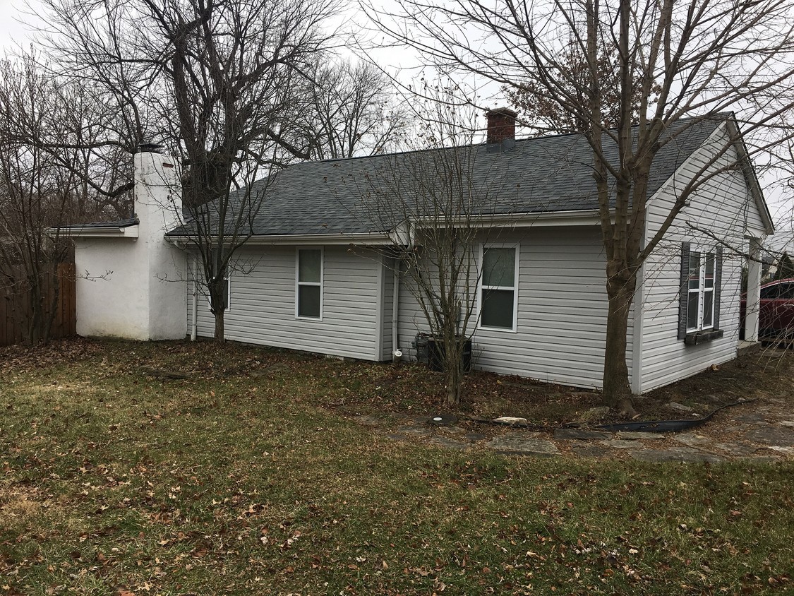 Foto principal - 11942 1st Ave