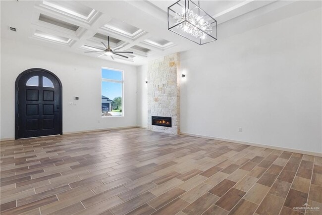 Building Photo - 17 N Alyna Ave