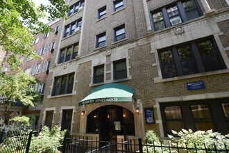 Building Photo - 1350 N Dearborn St