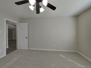 Building Photo - 12022 Green Bluff Ct