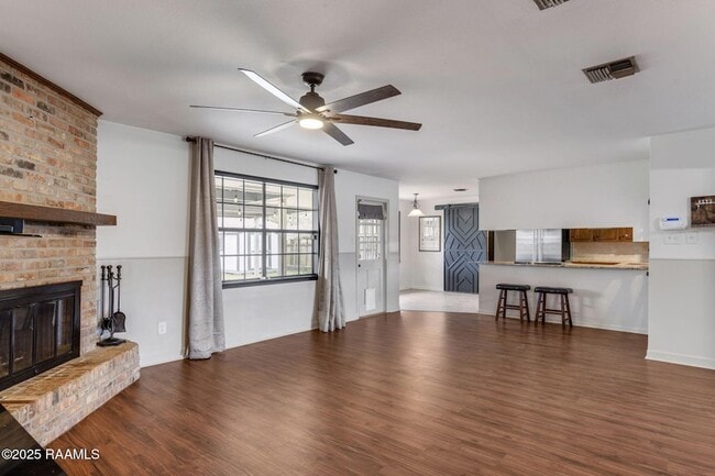 Building Photo - 315 S Philo Dr