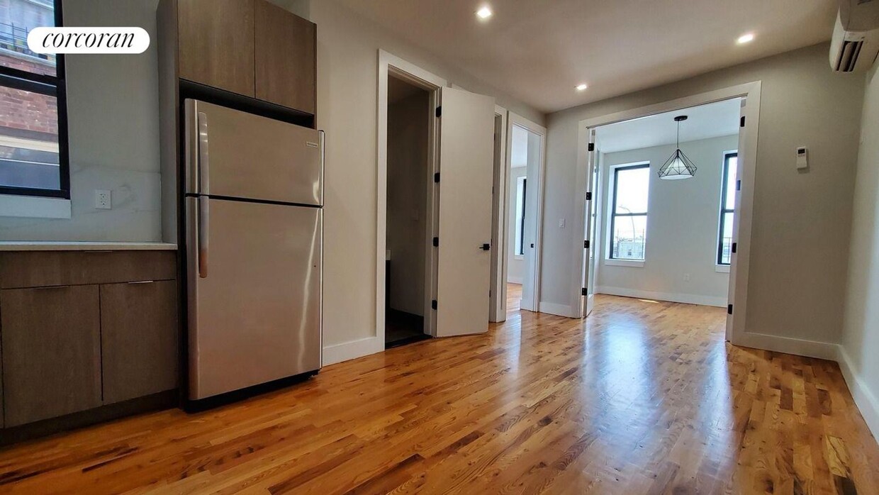 Primary Photo - 1671 Lincoln Pl
