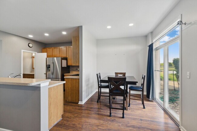 Foto del edificio - 15340 Kenmare Cir