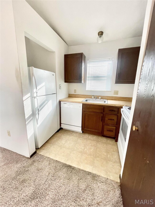 Building Photo - 141 Ashley Dr