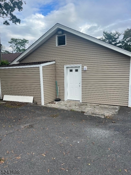 Primary Photo - 126 Broad St