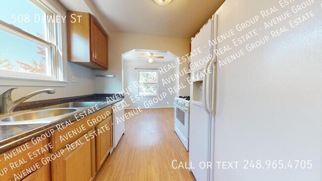 Foto del edificio - 508 Dewey St