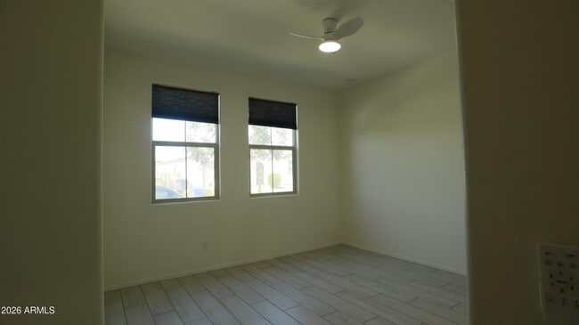 Building Photo - 2413 W Sunland Ave