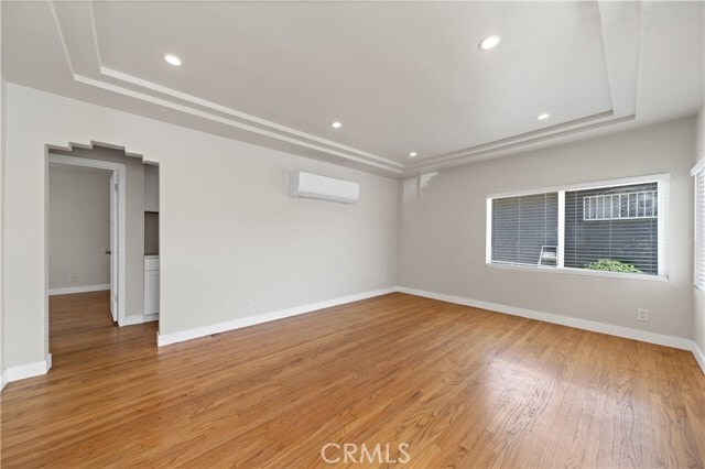 Foto del edificio - 1039 Simmons Ave