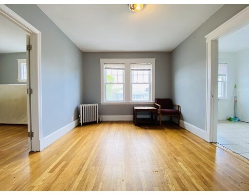 Primary Photo - 162 South St