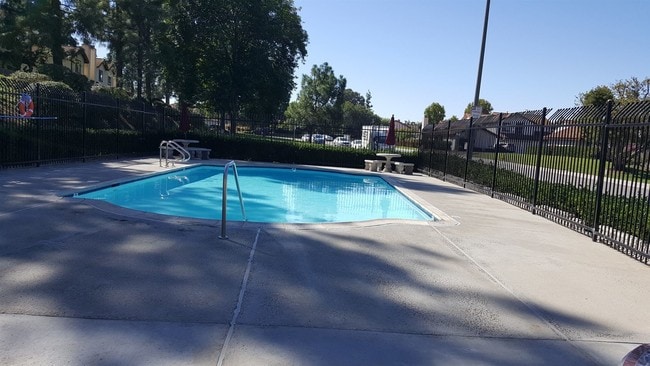 Building Photo - 2 br, 2 bath House - 1510 Silverado