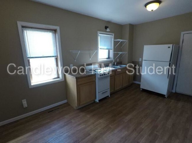 Foto del edificio - 1609 Briggs St