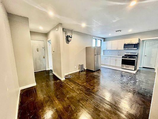 Primary Photo - 2 bedroom in BRONX NY 10463