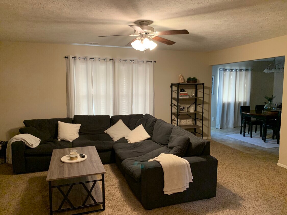 Foto principal - 2605 Blueline Cir