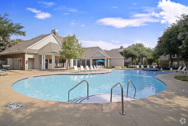 Building Photo - The Lodge at River Park