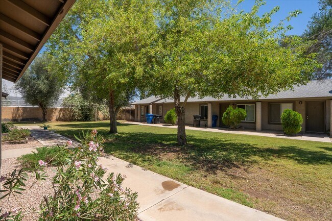 Foto del edificio - 1314 W 3rd St