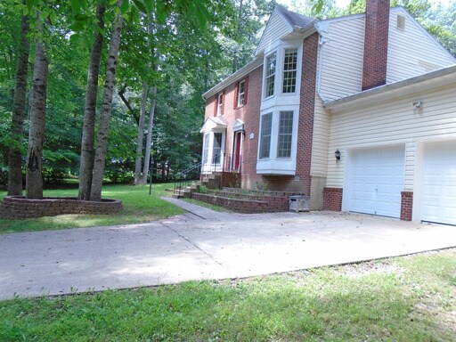 Building Photo - 12103 Wilderness Park Dr