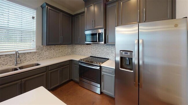 Foto del edificio - 2156 Arnage Dr