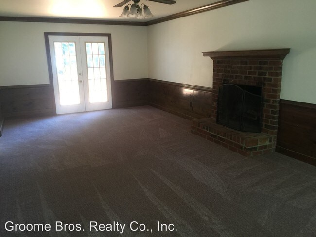 Building Photo - 9028 Craney Island Rd