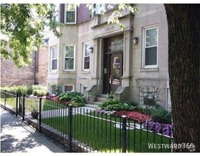 Building Photo - 1017 W Dakin St