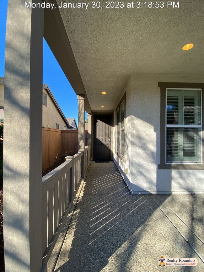 Foto del edificio - Pristine Home in 55 and Older Active Livin...