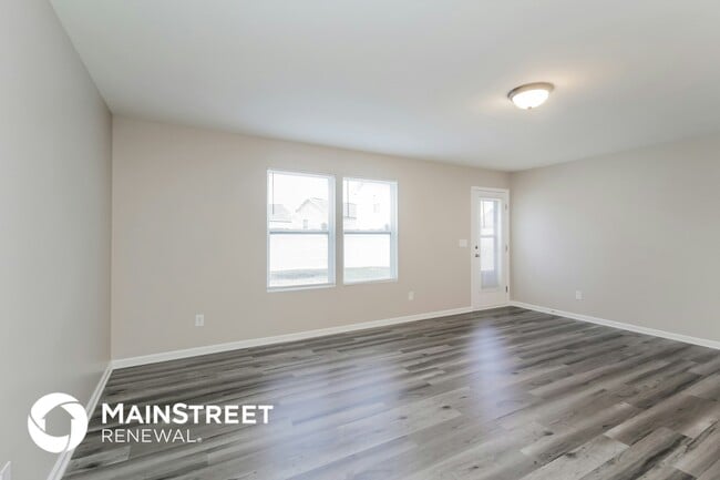 Building Photo - 347 Cornielle Ln