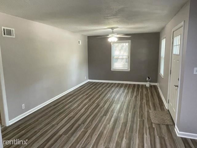 Building Photo - 2 br, 2 bath House - 2812 W 75th St
