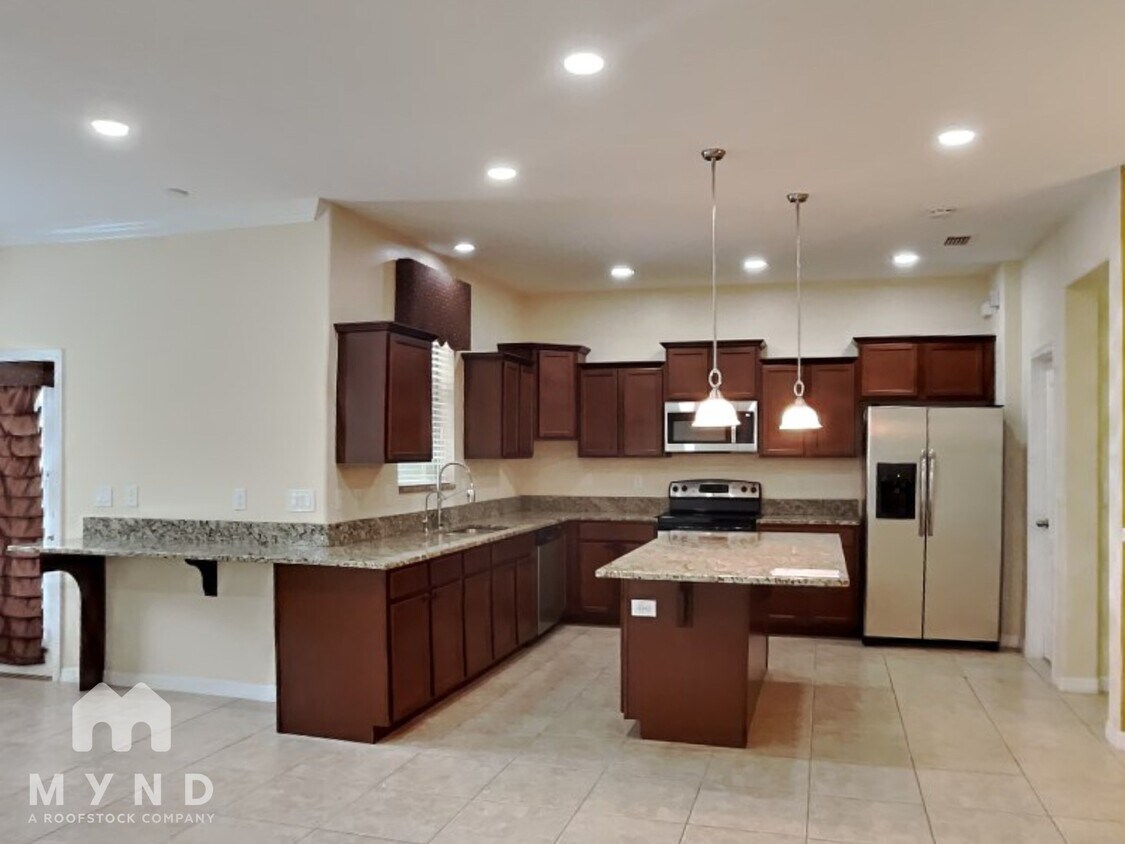 Primary Photo - 20321 Starfinder Way