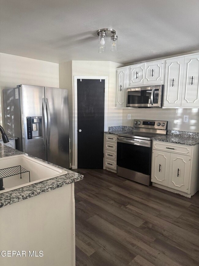 Foto del edificio - 3437 Kirkwall St