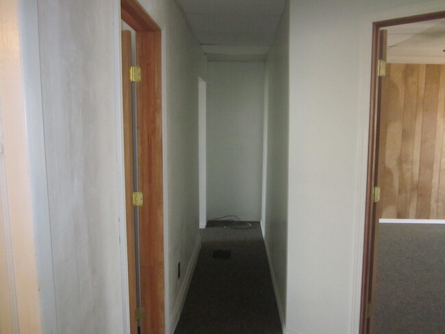 Hallway to two other Bedrooms - 276 McKinley Ave