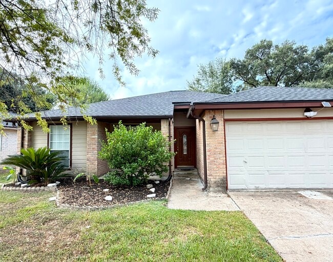 Building Photo - 13715 Flagstone Dr
