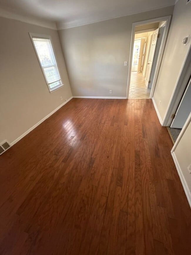 Foto del edificio - Come see your new home!