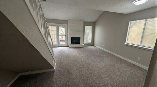 Foto del edificio - 1711 Burton Dr