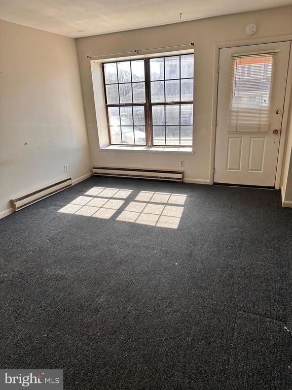 Foto del edificio - 453 E Walnut St