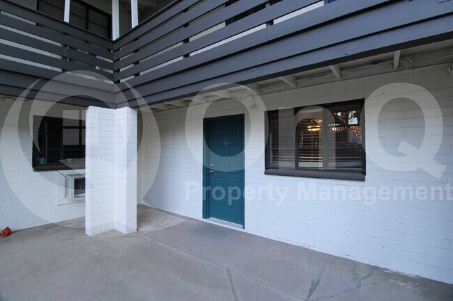 Foto del edificio - 825 N 2nd Ave