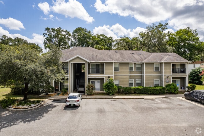 2208 NE 3rd St, Ocala, FL 34470 - Orangeview
