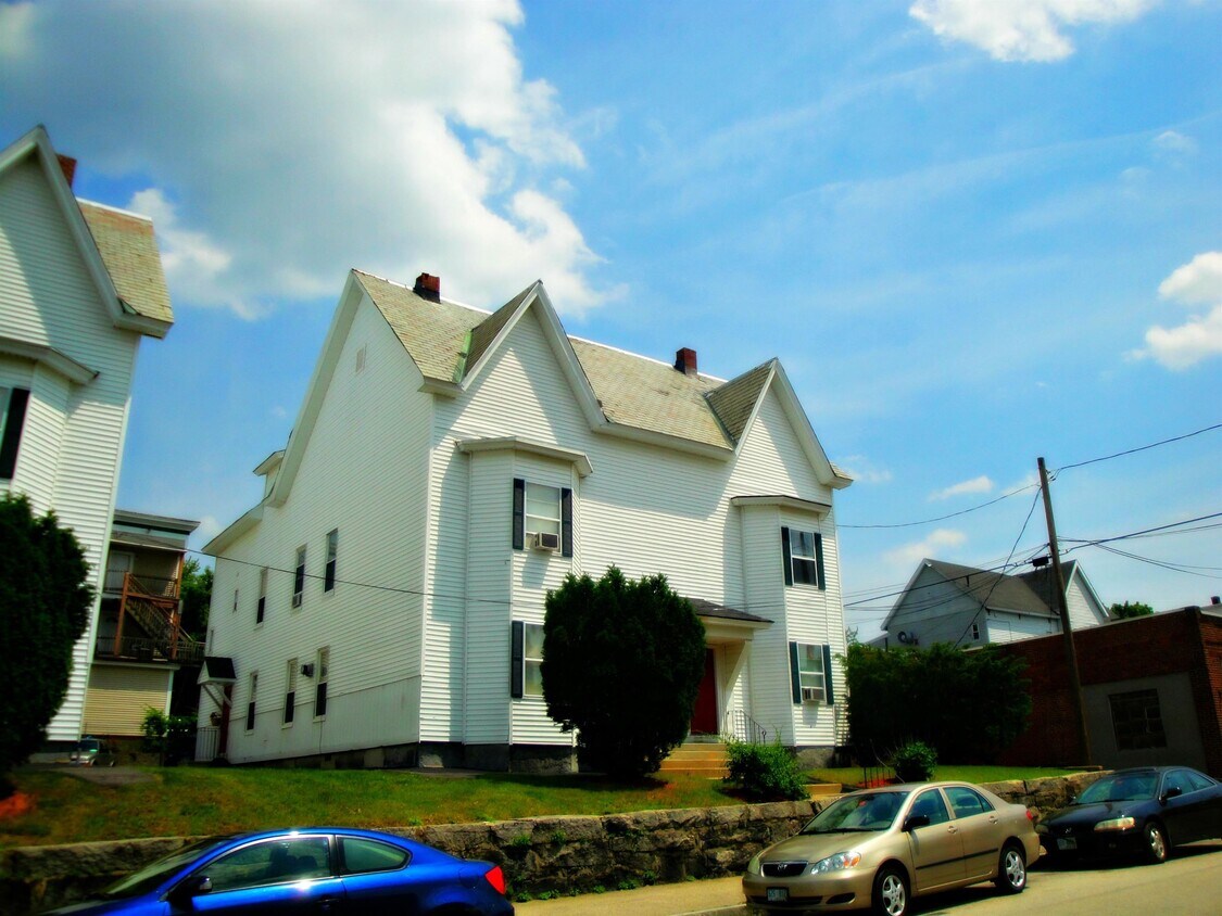 Primary Photo - 153 Wilson St