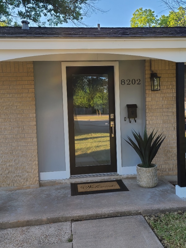 Building Photo - 8202 Parkdale Cove