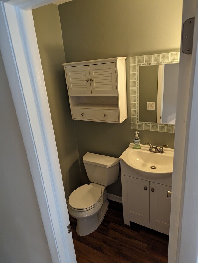 First Floor Bath - 2 Gateshead Rd