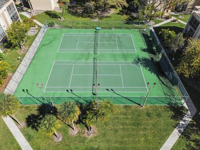 Foto del edificio - 8401 SW 107th Ave