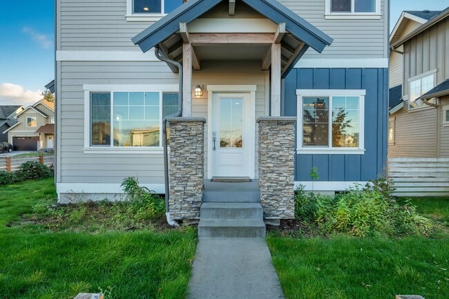 Building Photo - 700 Springside Ln