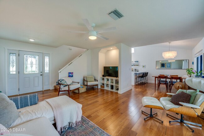 Building Photo - 4712 Dixie Dr