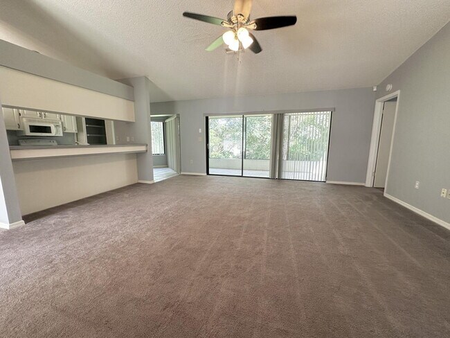 Foto del edificio - "Charming 2-Bed, 2-Bath Retreat on Apple O...